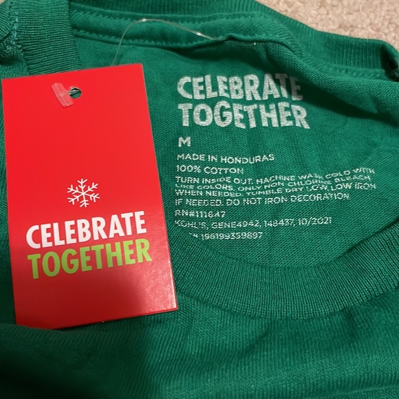 Christmas themed running tshirt - Picture 2 of 3